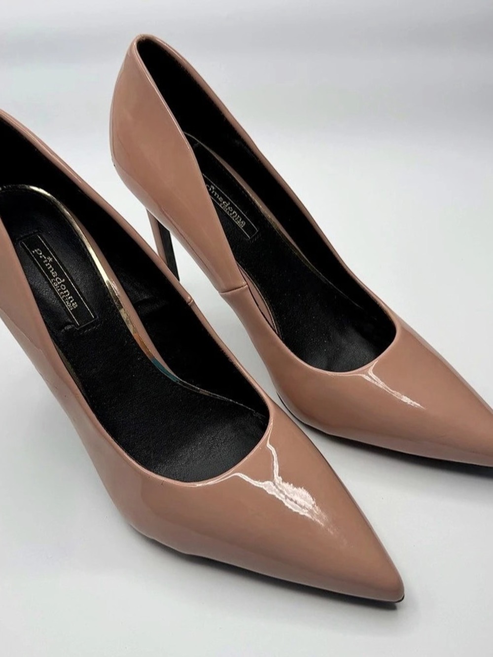 PrimaDonna Patent Pointed-Toe Heels in tan size US 10, UK 8, EU 41